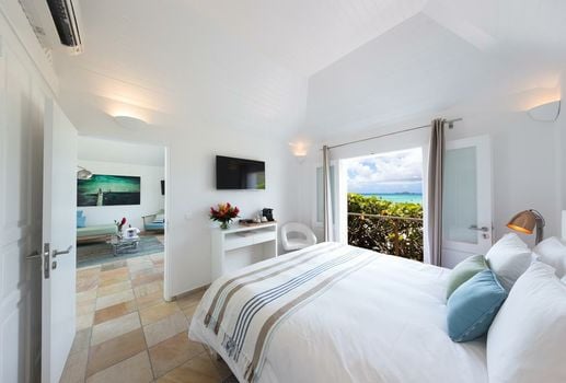 Pearl Beach Hotel