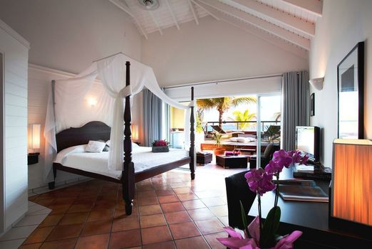 Pearl Beach Hotel