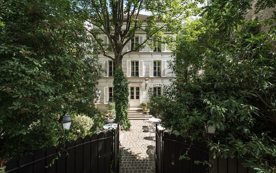 Hôtel Particulier Montmartre, a Design Boutique Hotel Paris, France