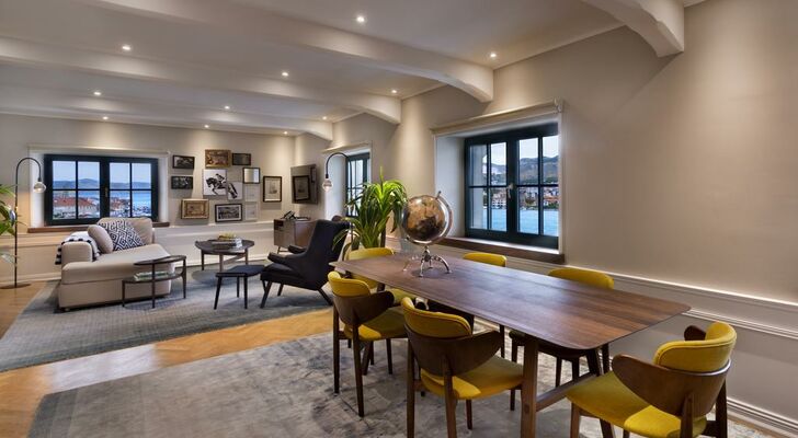 Hotel Brown Beach House & Spa