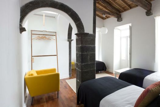 Azorean Urban Lodge