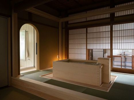 Nazuna Kyoto Nijo-jo
