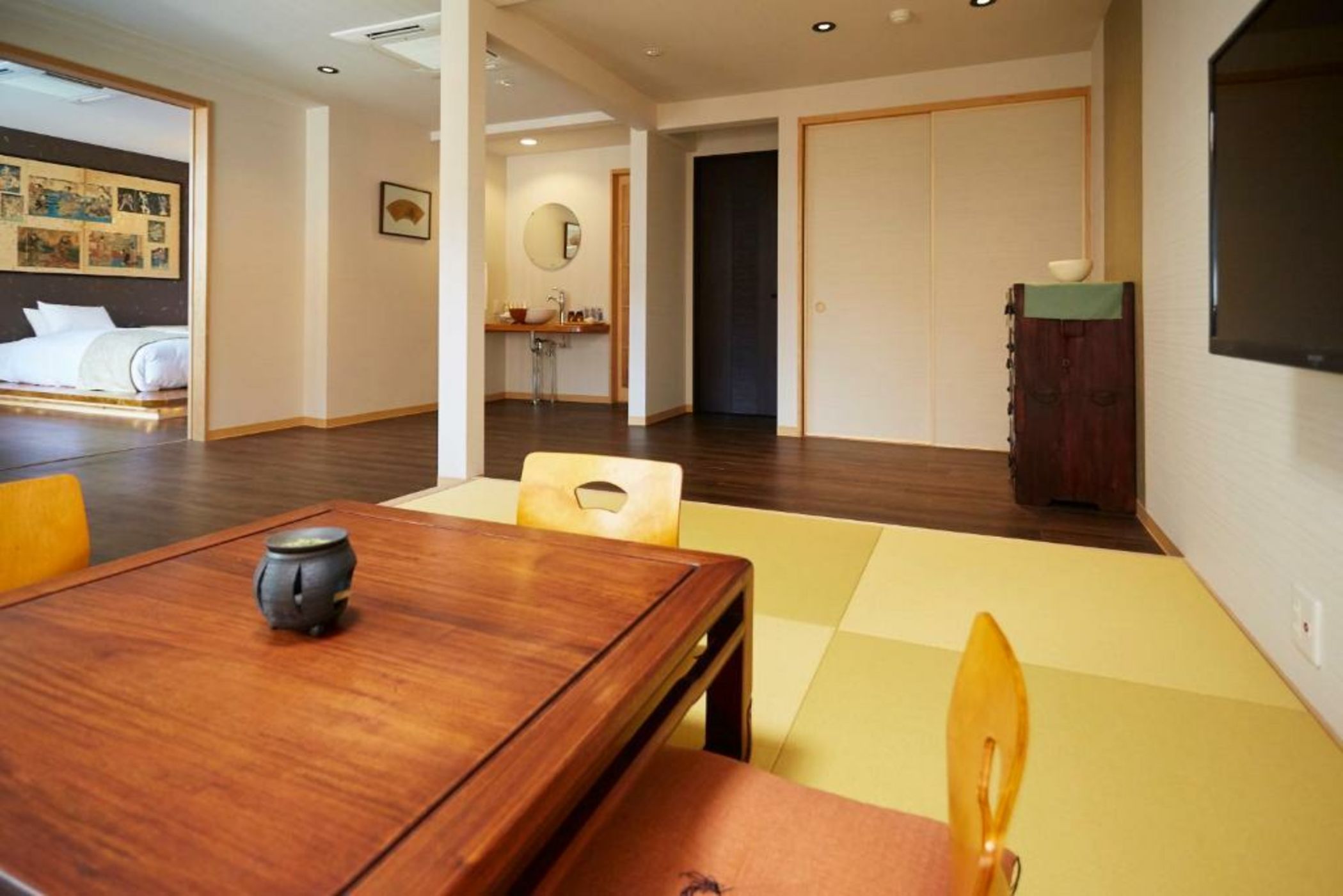 Nazuna Kyoto Nijo-jo