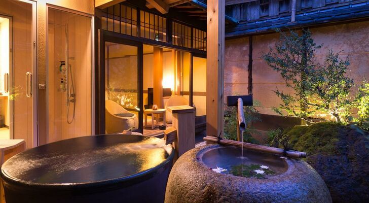 Nazuna Kyoto Nijo-jo (Cha no Yado)