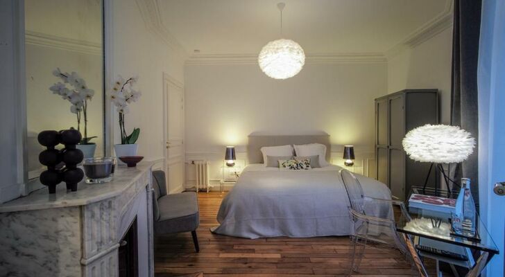 Relais12bis Bed & Breakfast By Eiffel Tower