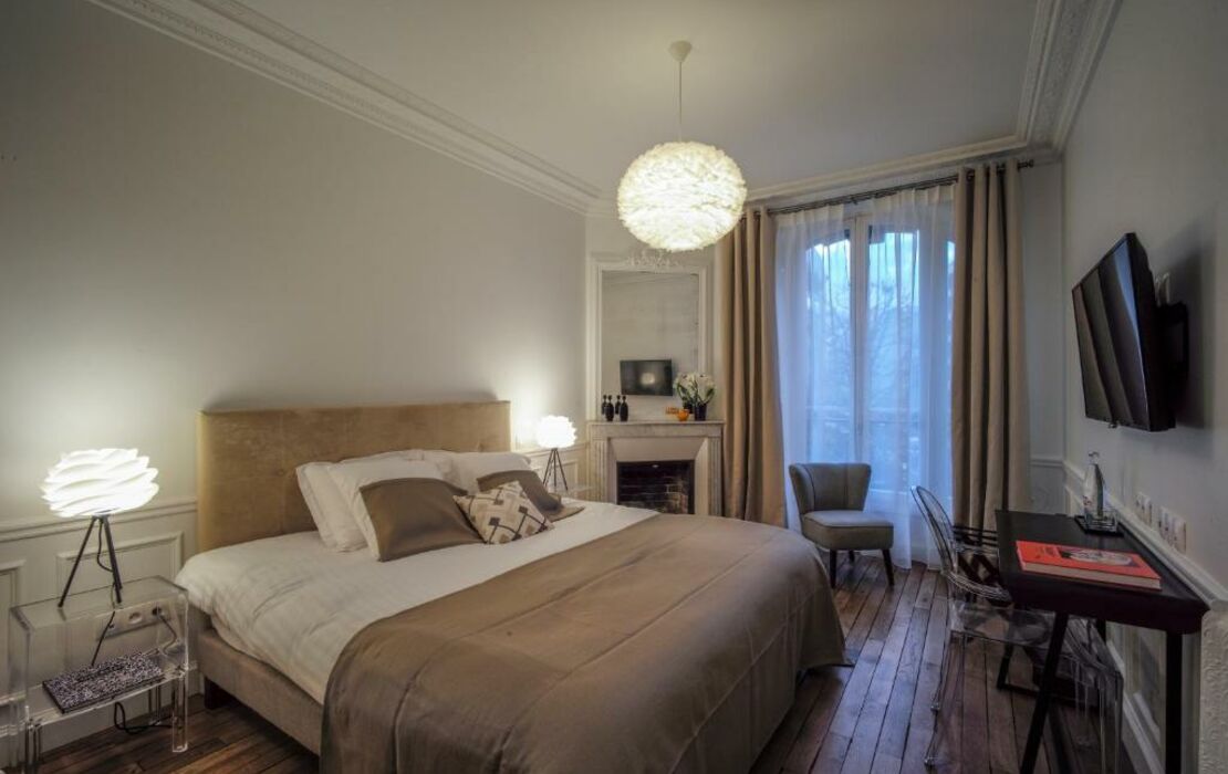 Relais12bis Bed & Breakfast By Eiffel Tower, a Design Boutique Hotel