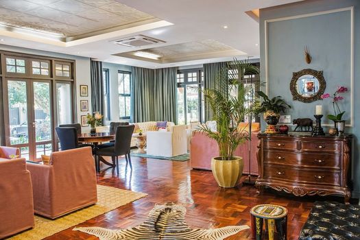 The Winston Hotel