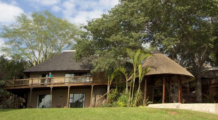 Naledi Bushlodge