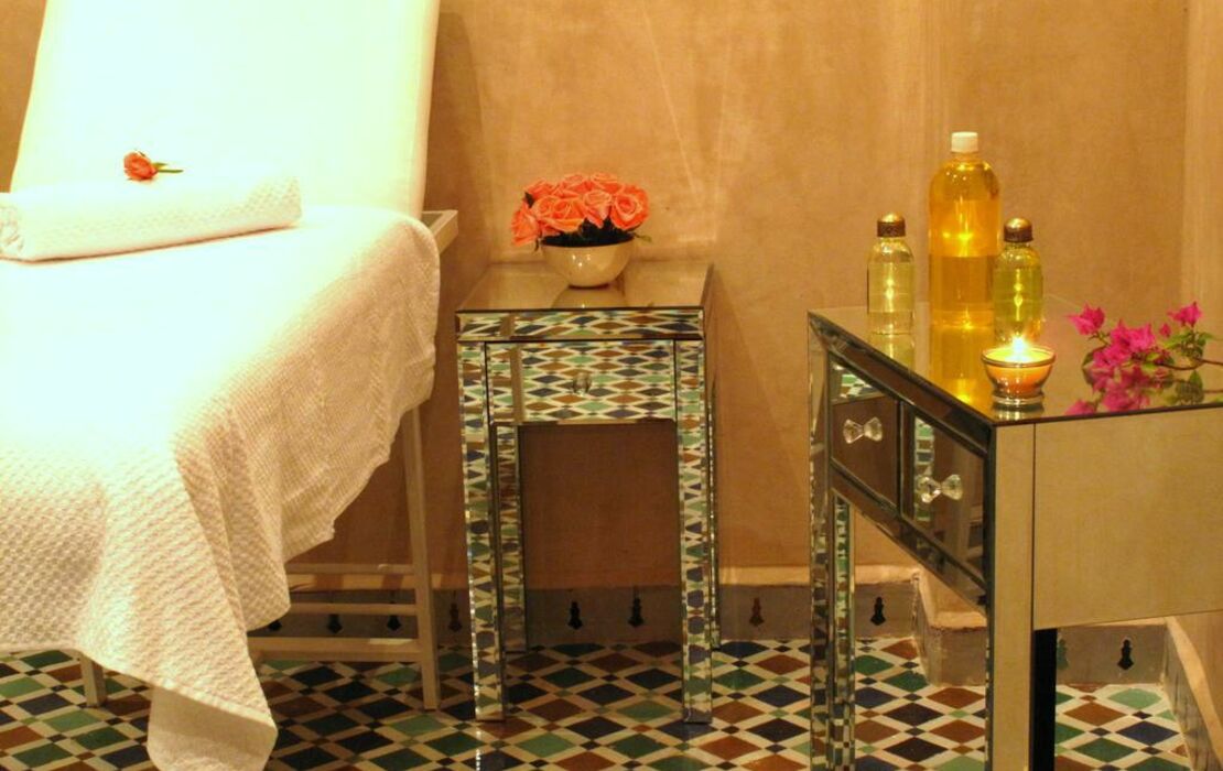 Riad Le Perroquet Bleu Suites & Spa