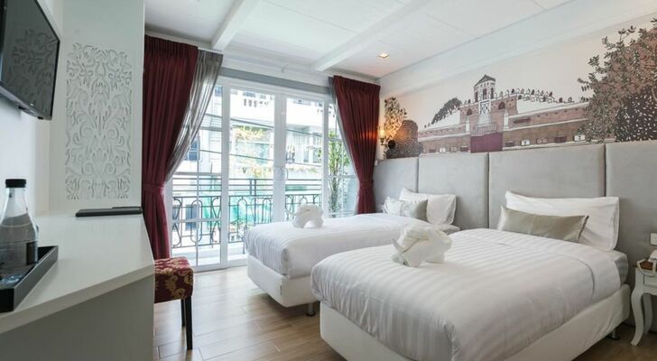 White Ivory Bed And Breakfast