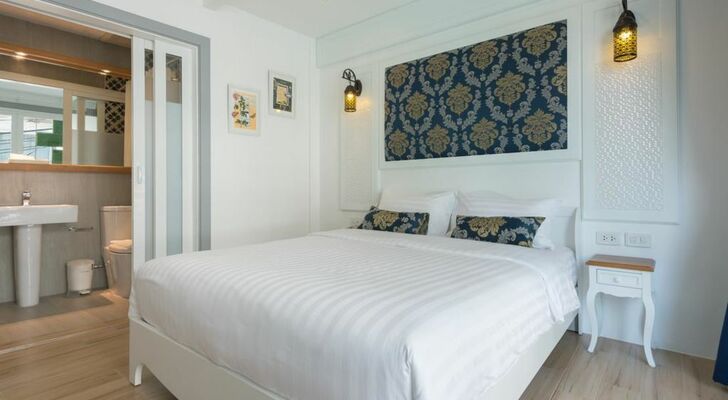 White Ivory Bed And Breakfast