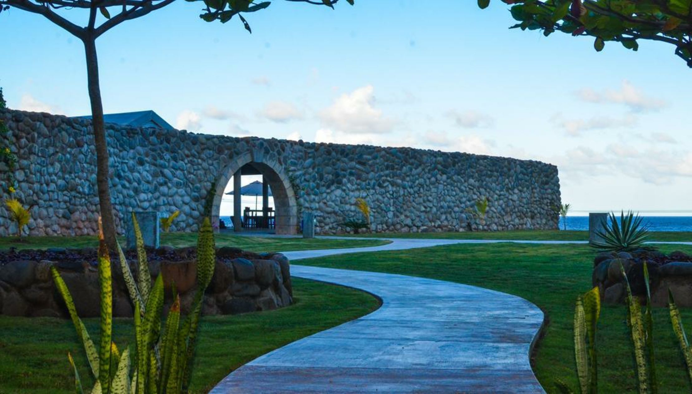 Pagua Bay House ~ Oceanfront Cabana's