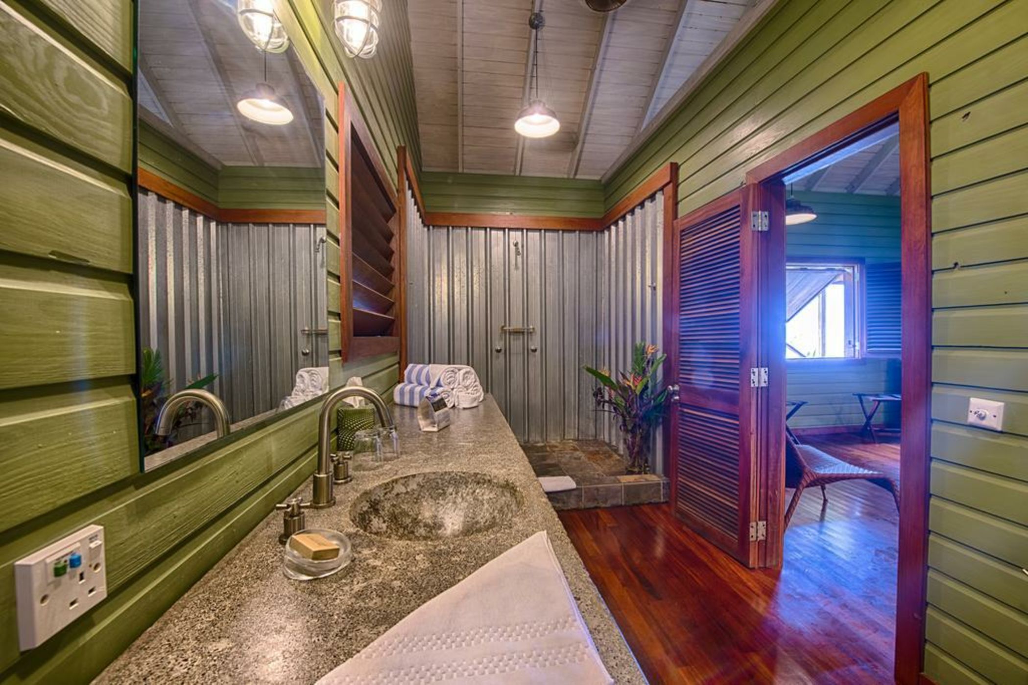 Pagua Bay House ~ Oceanfront Cabana's