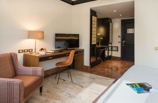 H10 Tribeca