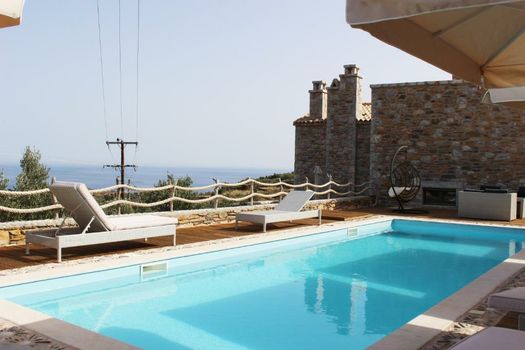 Alika Resort