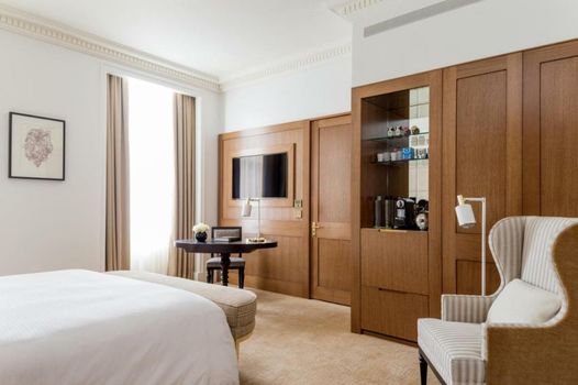 Four Seasons Hotel London at Ten Trinity Square