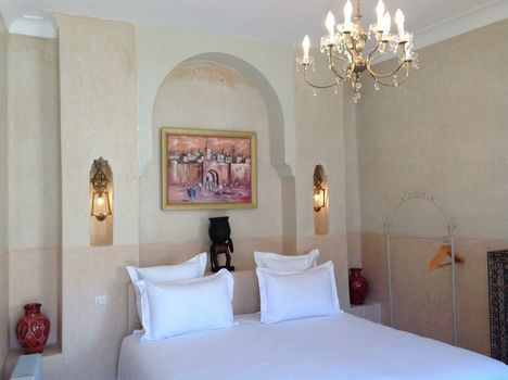 Riad Emberiza Sahari