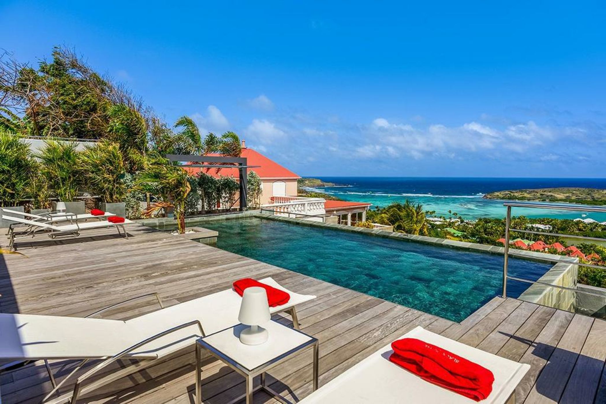 Black Pearl 115379-101537