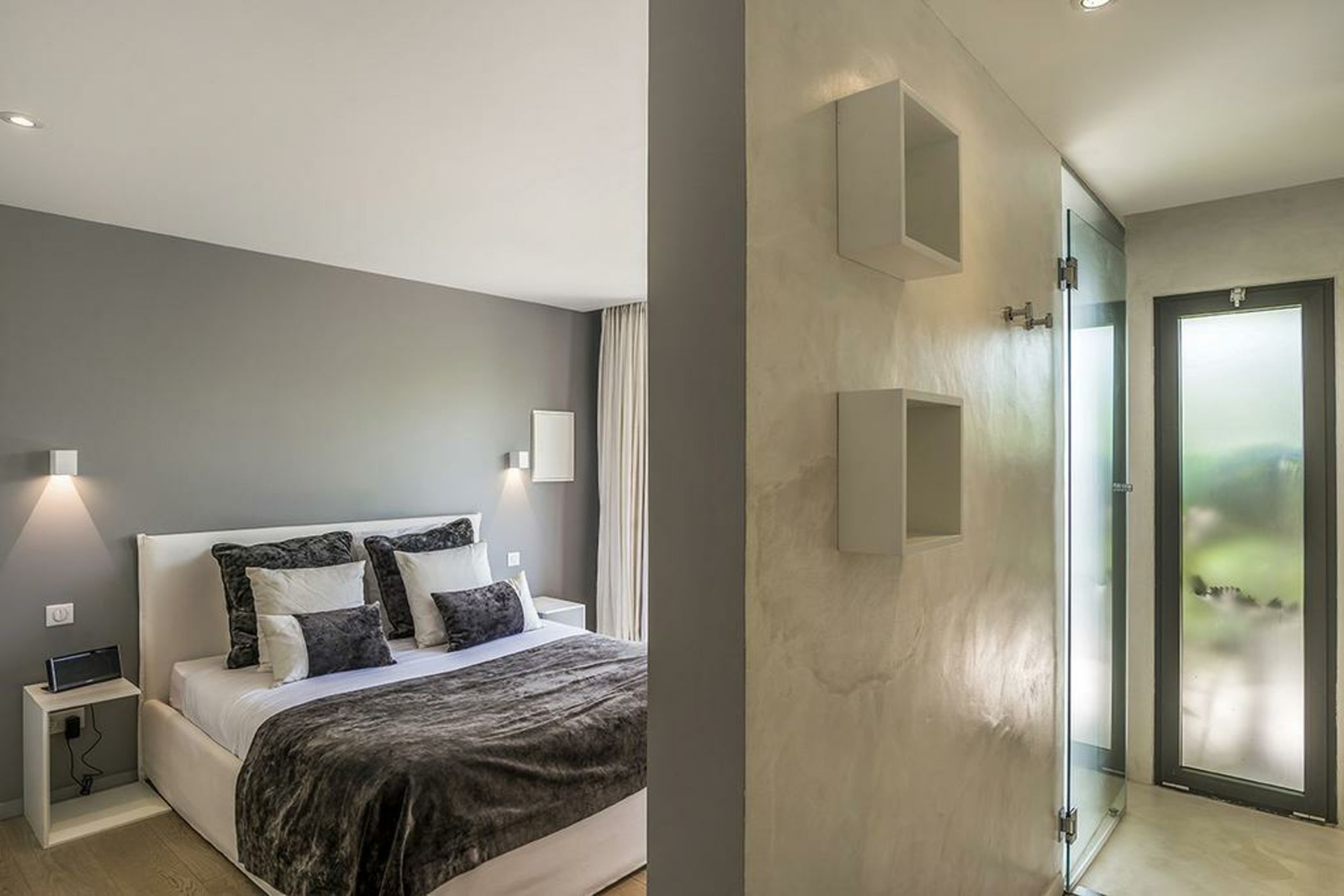 Black Pearl 115379-101537