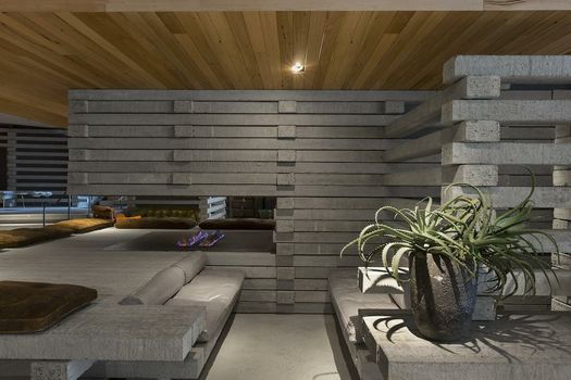 Ovolo Nishi