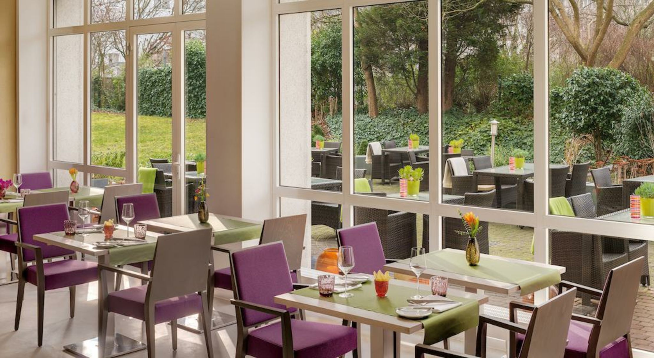 Hotel Indigo - Dusseldorf - Victoriaplatz, an IHG Hotel