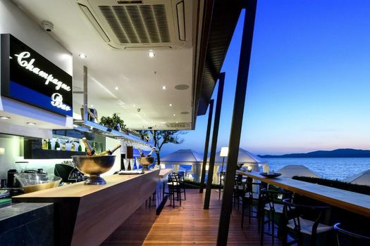 Avaton Luxury Hotel & Villas – Relais & Chateaux