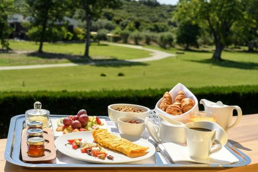 Avaton Luxury Hotel & Villas – Relais & Chateaux