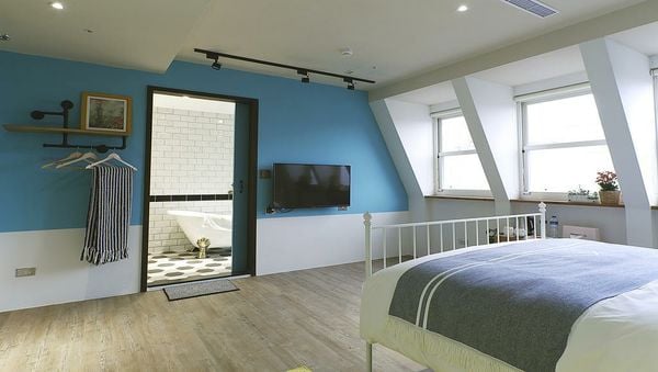 Chill Roof Hotel