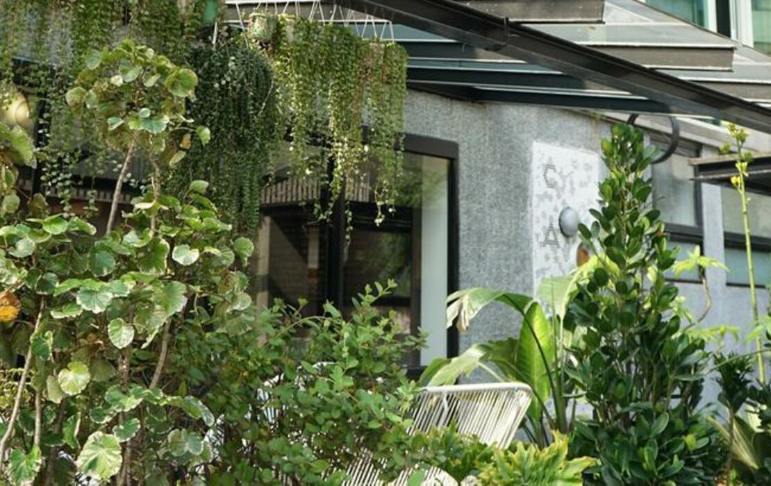 NiHao Café Hotel
