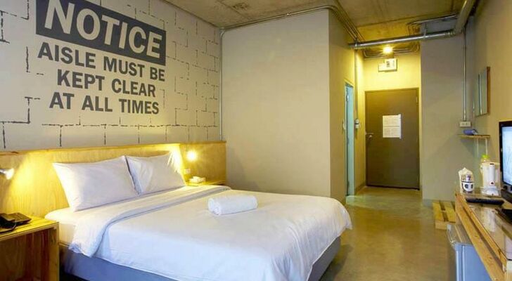 Siri Oriental Bangkok Hotel - SHA Extra Plus