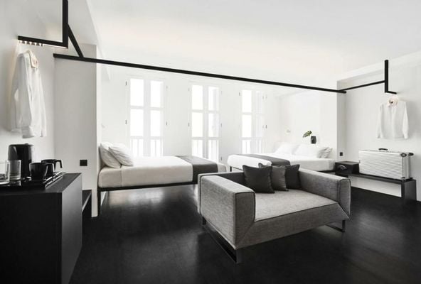 Hotel Mono