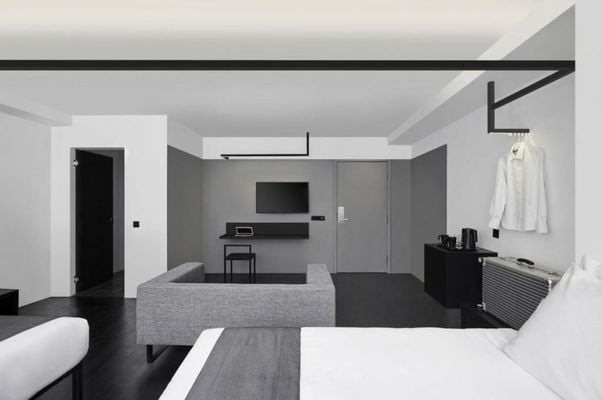 Hotel Mono