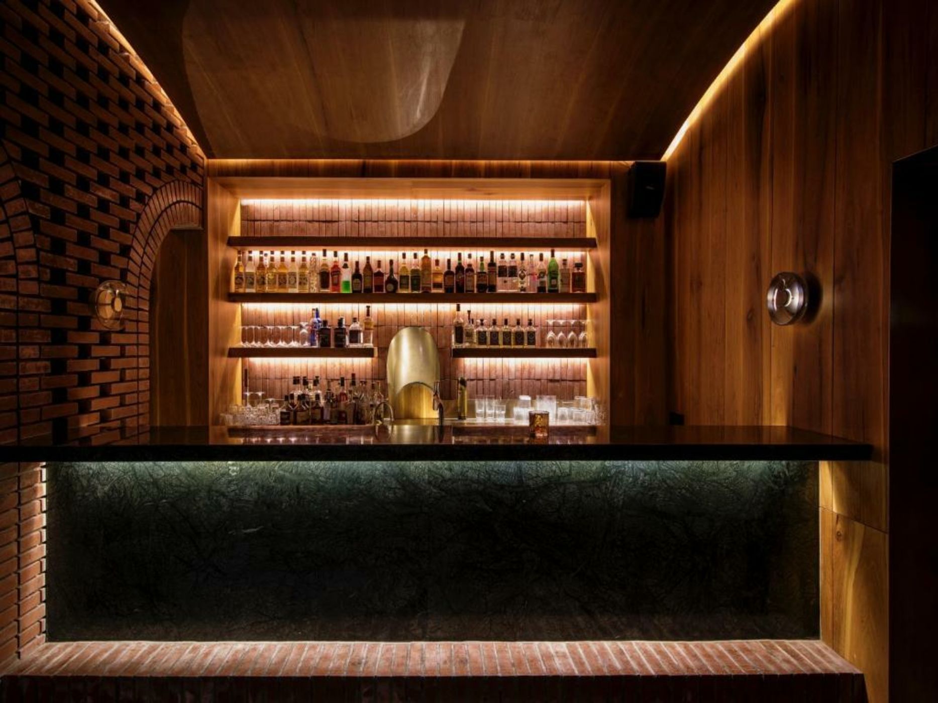 The Orchid Hotel - Old Town & Drum Tower