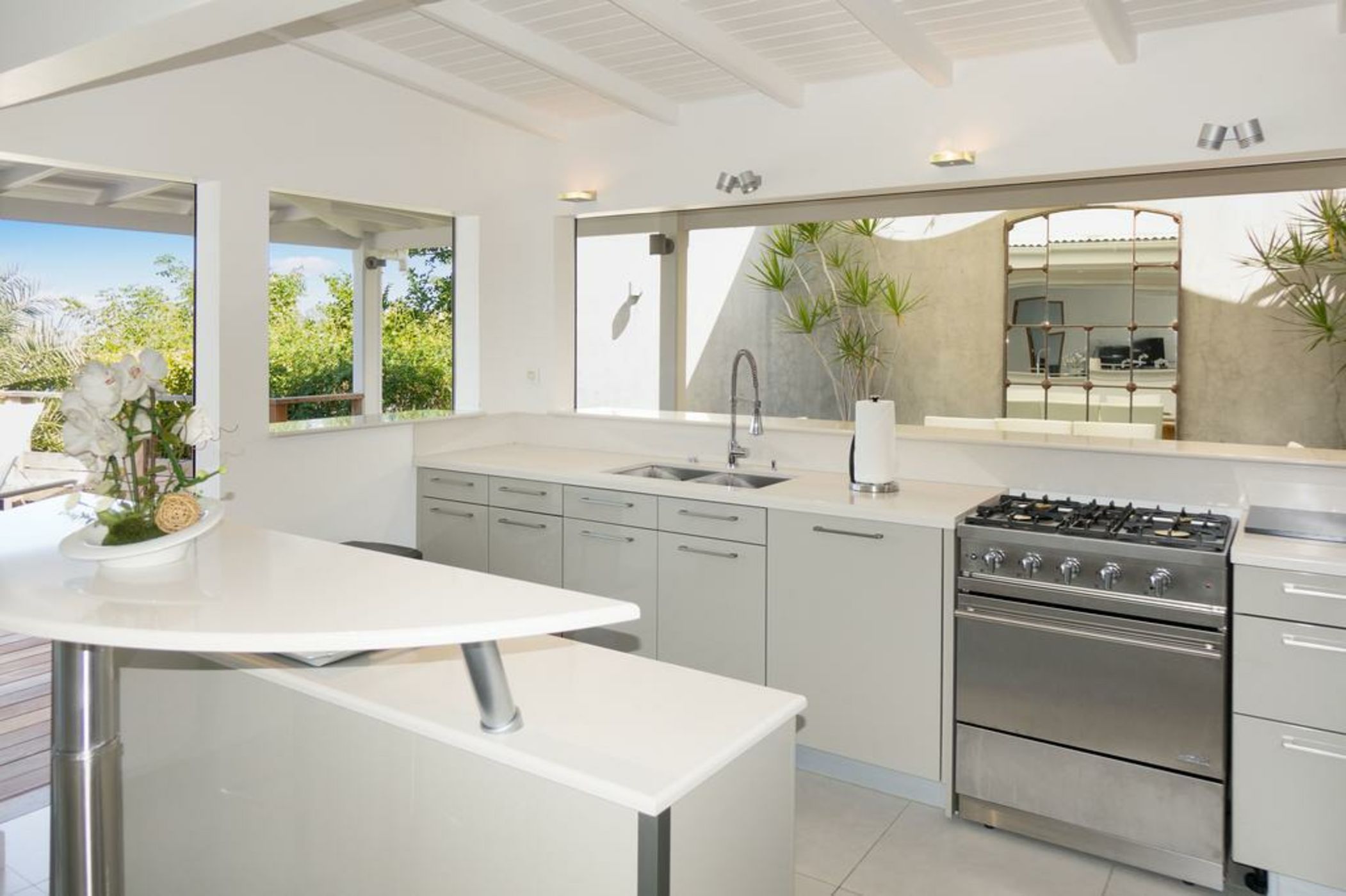 Lizaveta Villas Apartments Rentals