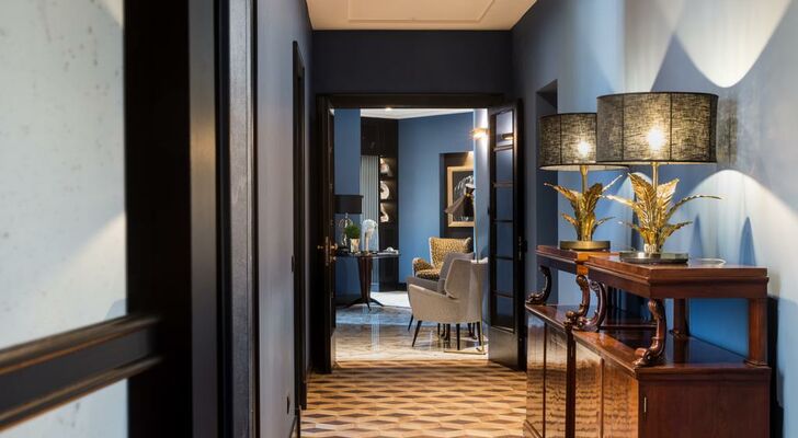 Velona's Jungle Luxury Suites