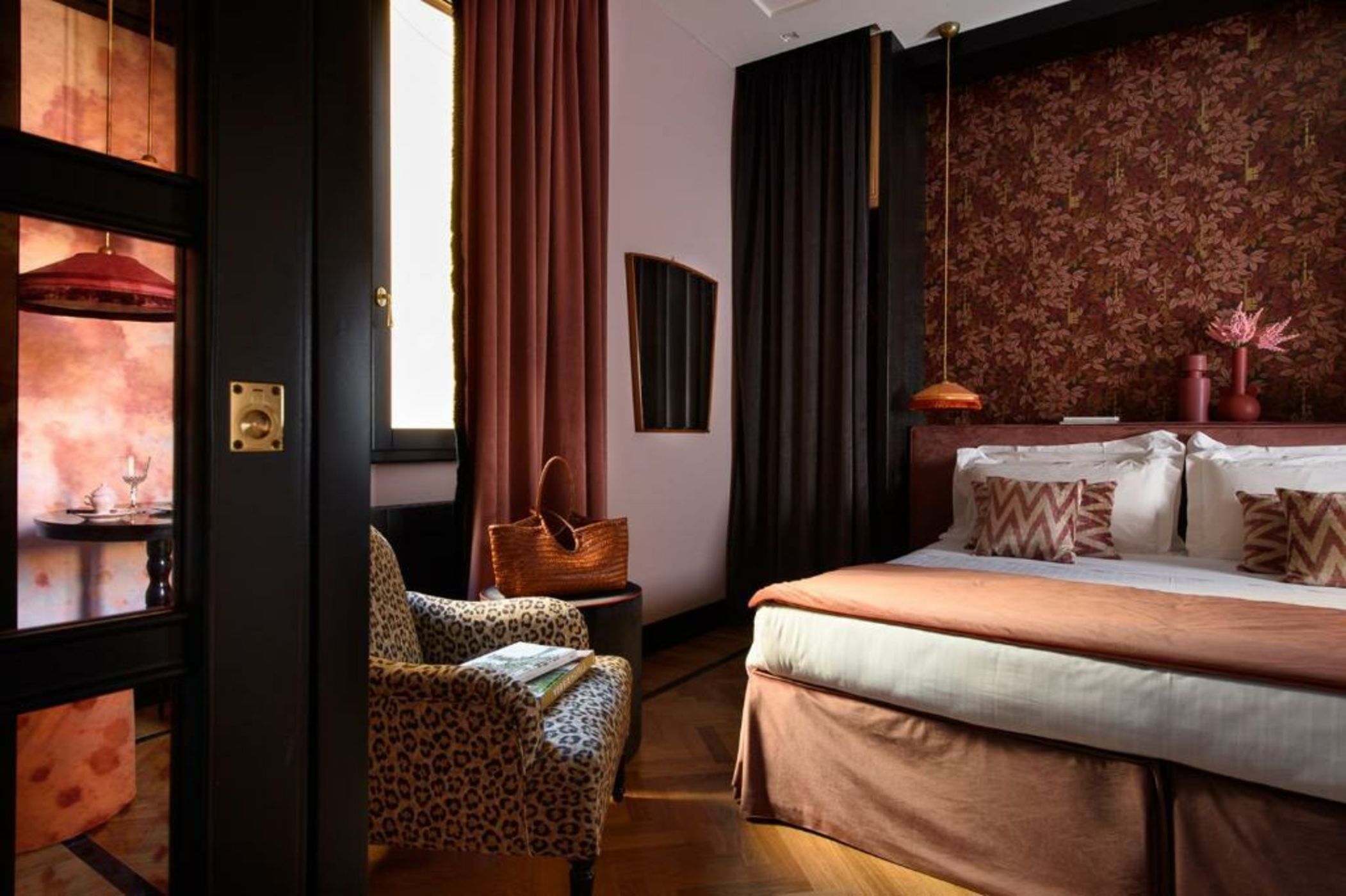 Velona's Jungle Luxury Suites