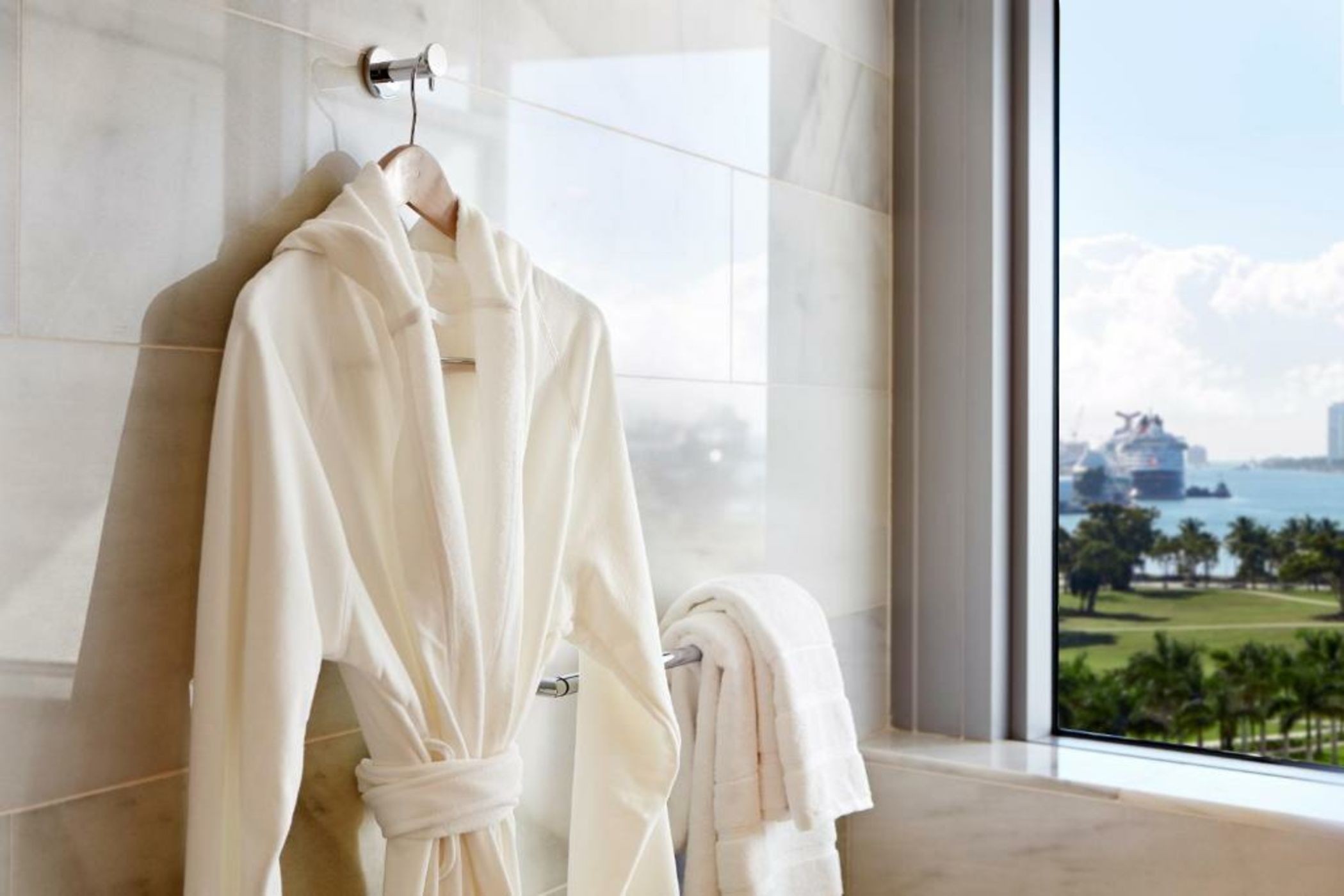 The Gabriel Miami Downtown, Curio Collection by Hilton