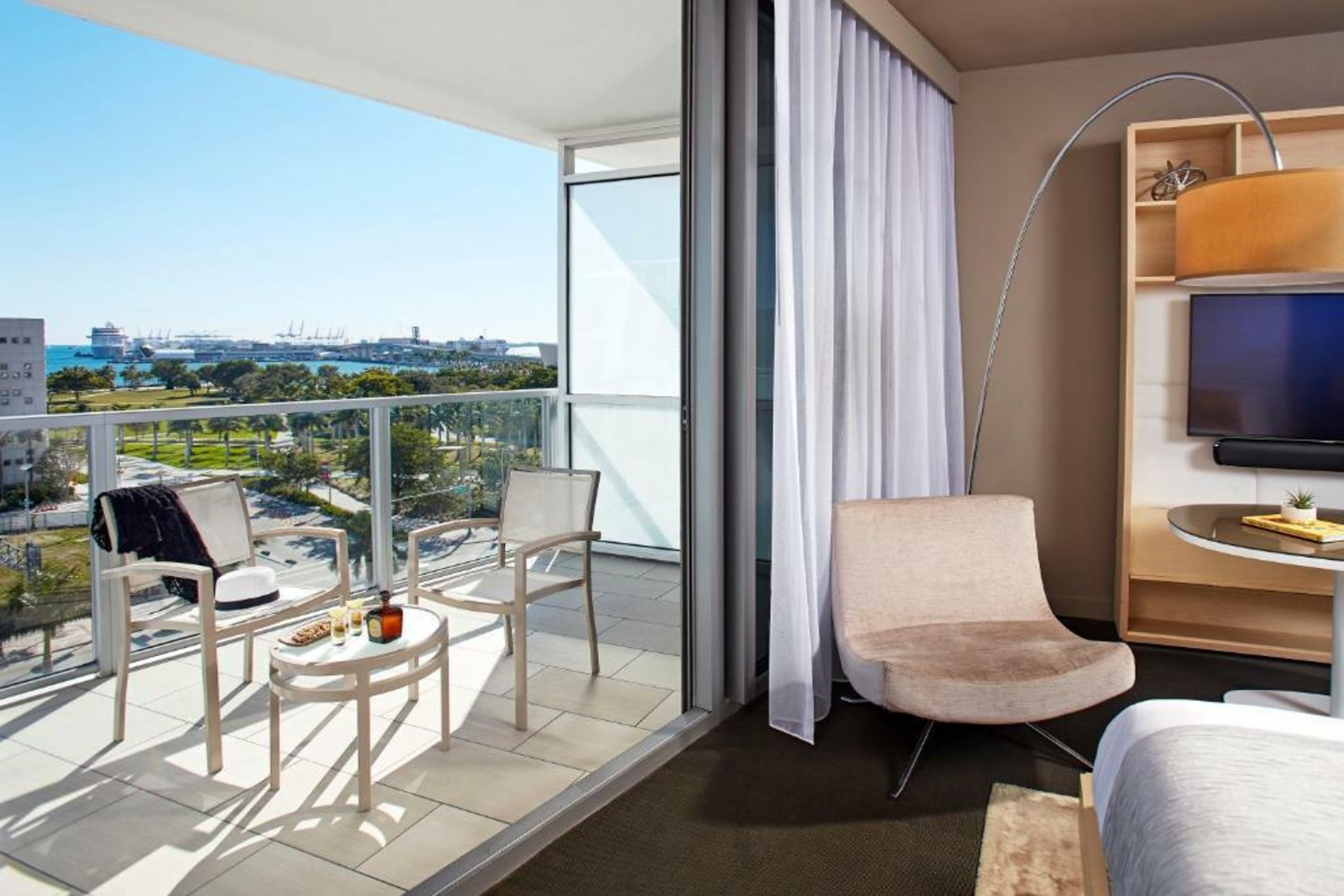 The Gabriel Miami Downtown, Curio Collection by Hilton