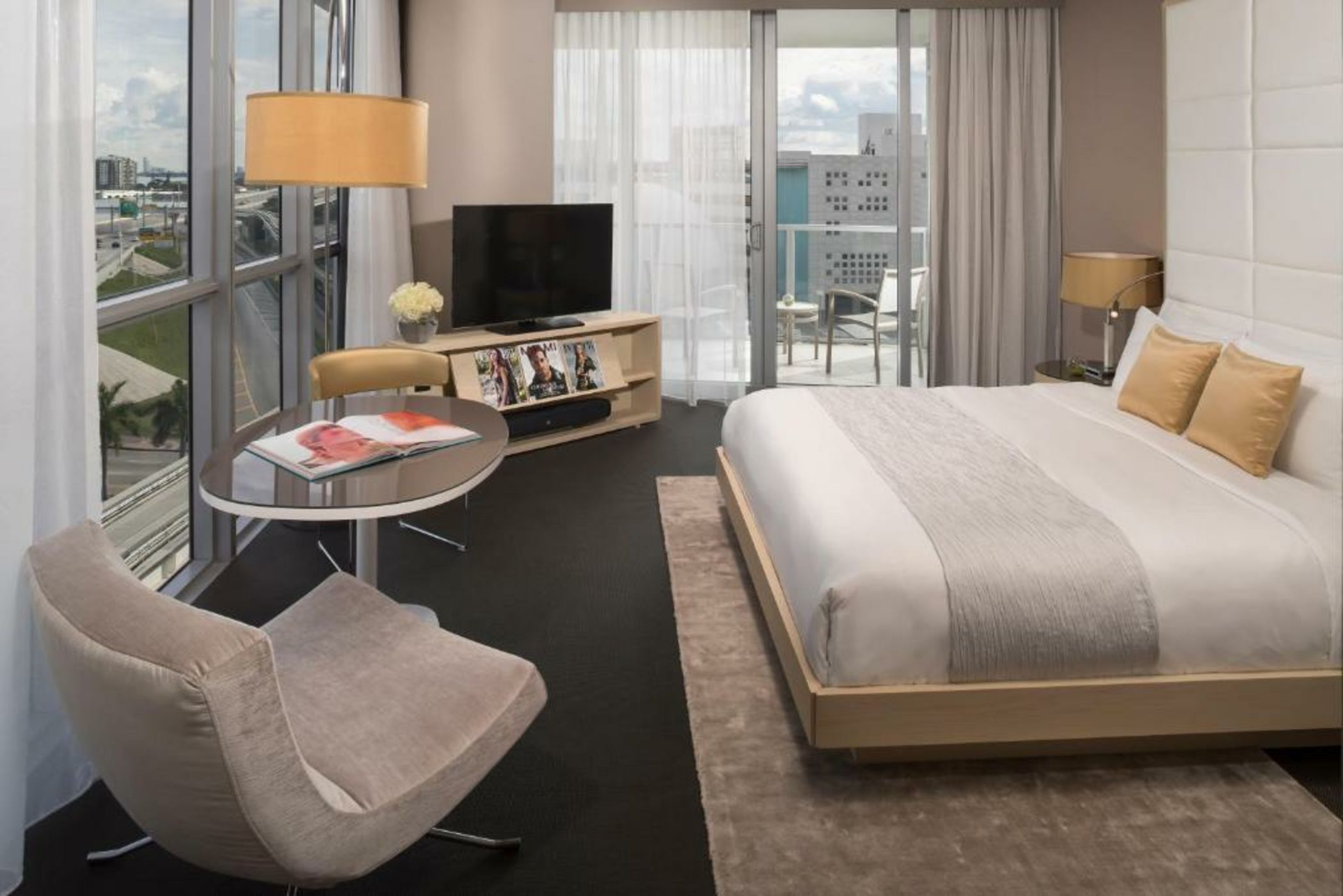 The Gabriel Miami Downtown, Curio Collection by Hilton