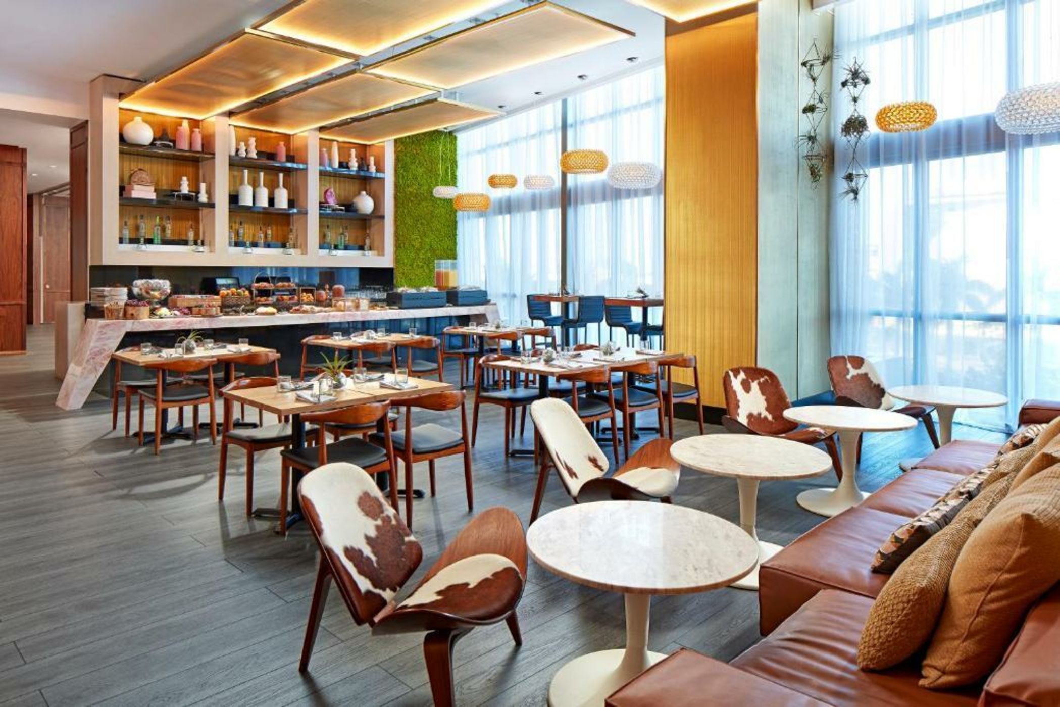 The Gabriel Miami Downtown, Curio Collection by Hilton