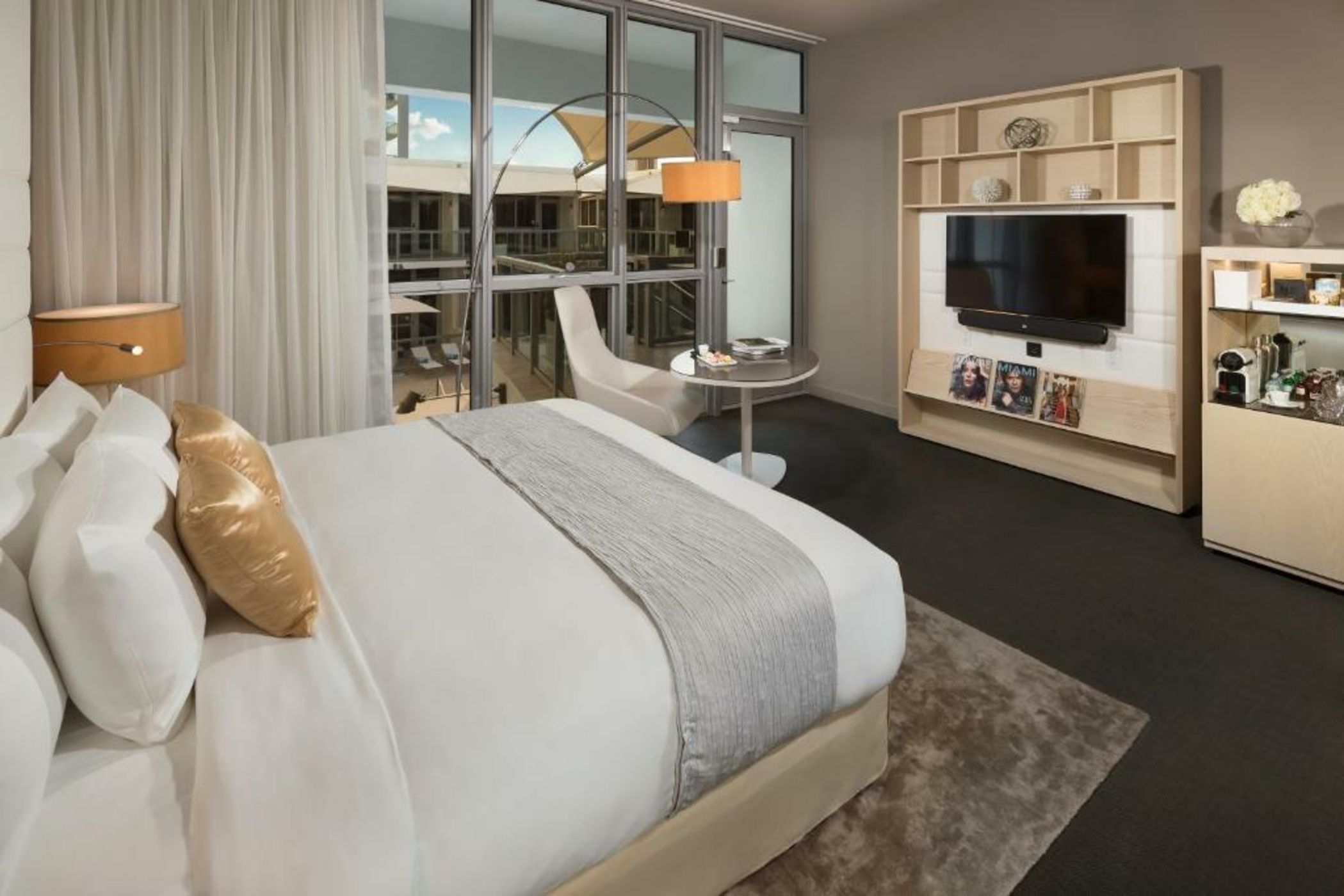 The Gabriel Miami Downtown, Curio Collection by Hilton