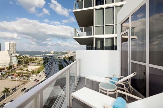 The Gabriel Miami Downtown, Curio Collection by Hilton