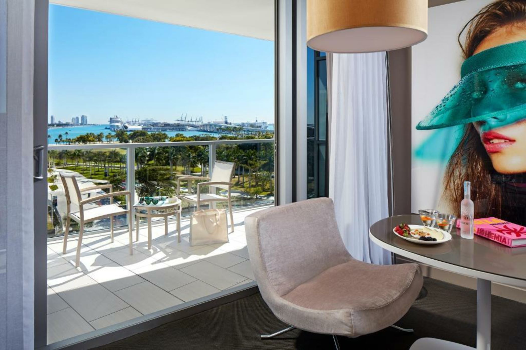 The Gabriel Miami Downtown, Curio Collection by Hilton