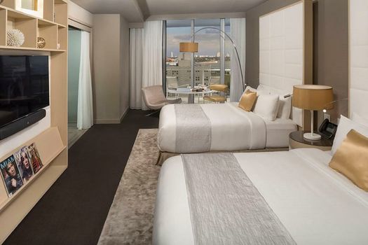 The Gabriel Miami Downtown, Curio Collection by Hilton
