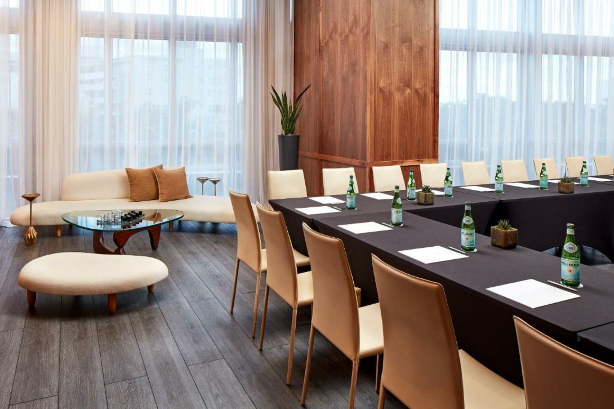 The Gabriel Miami Downtown, Curio Collection by Hilton