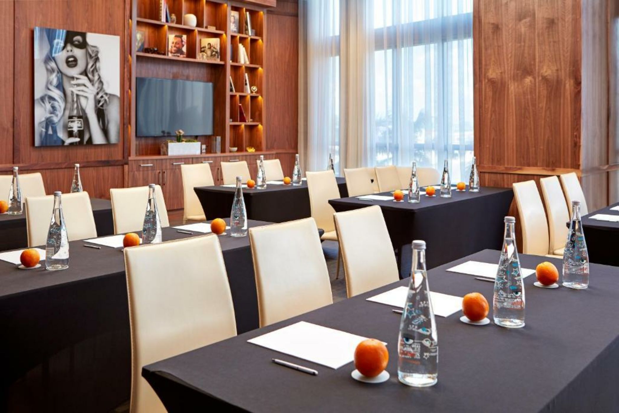 The Gabriel Miami Downtown, Curio Collection by Hilton