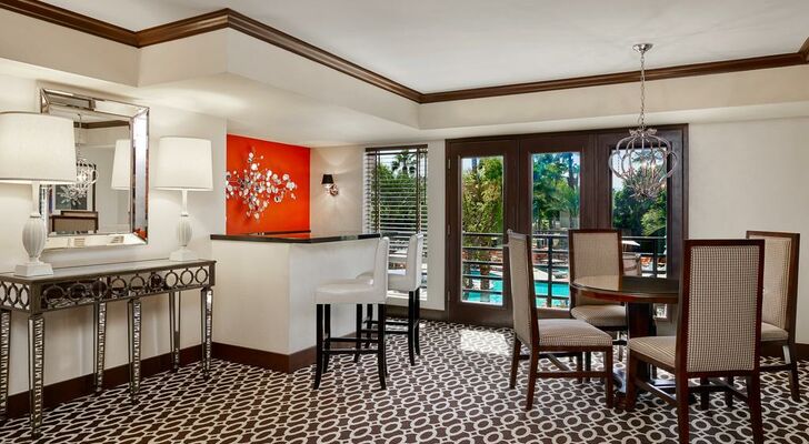 The Riviera Palm Springs, a Tribute Portfolio Resort