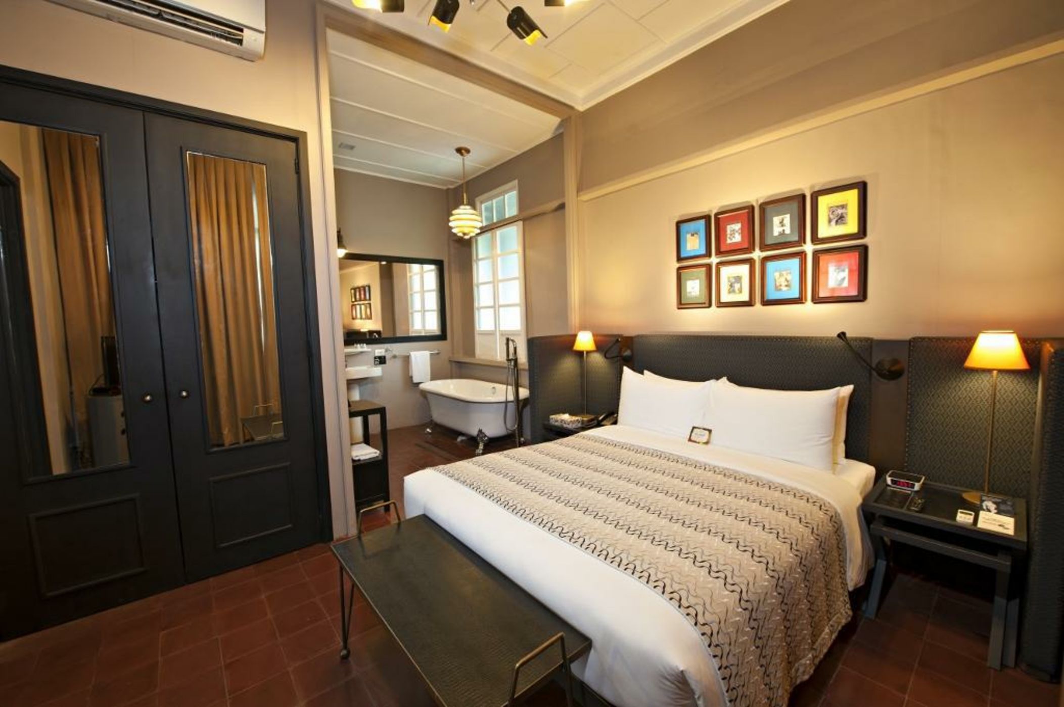 The Henry Hotel Manila