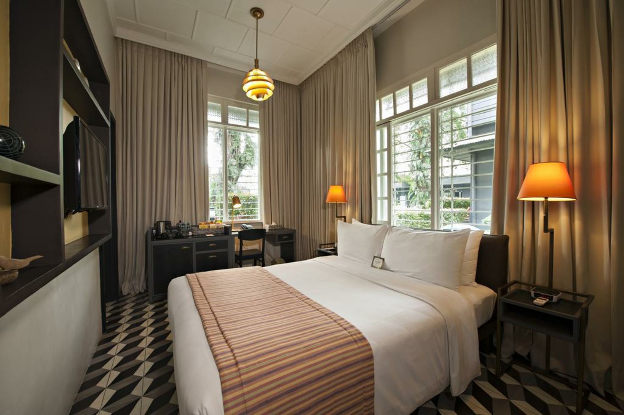 The Henry Hotel Manila