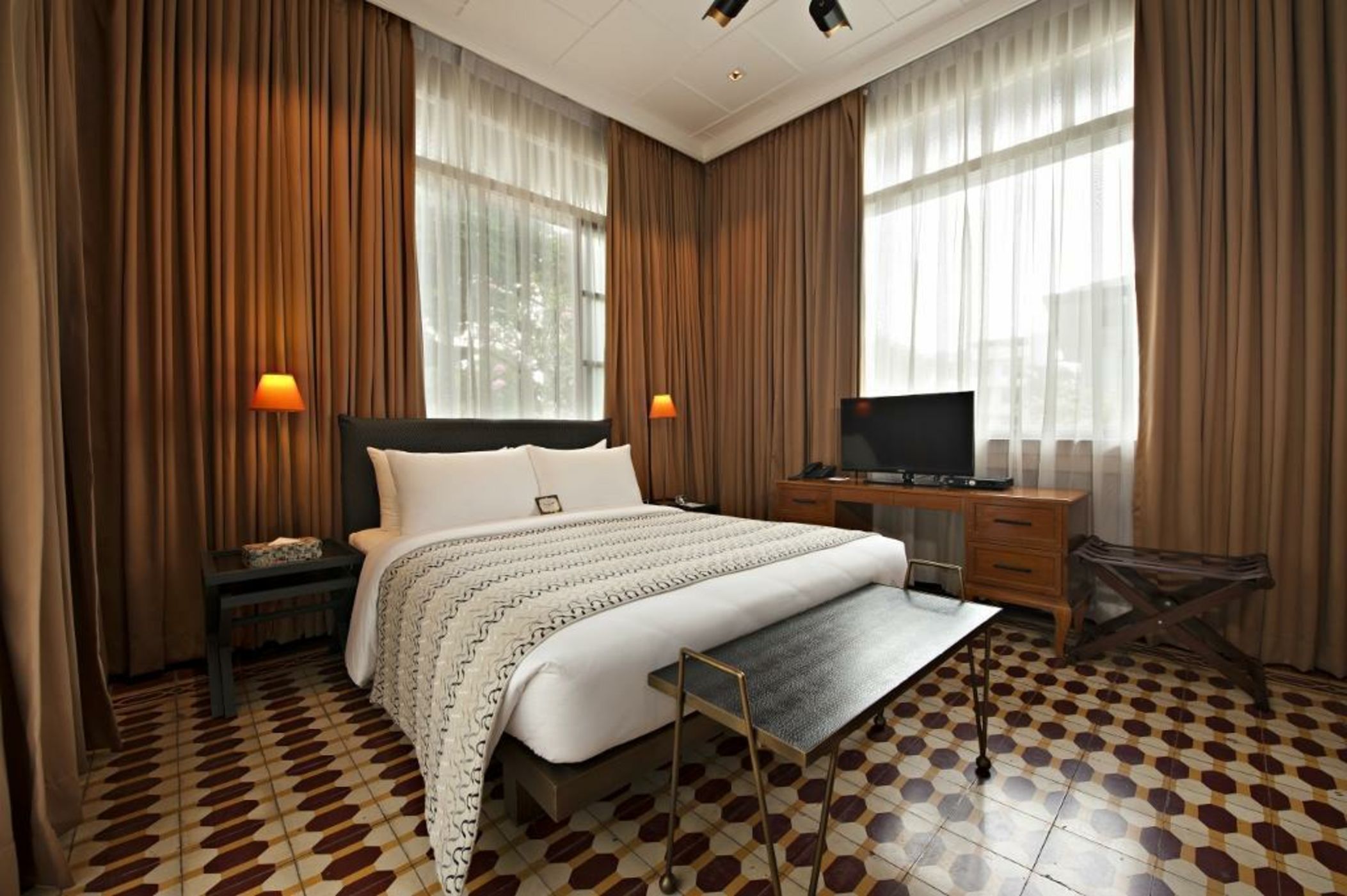 The Henry Hotel Manila